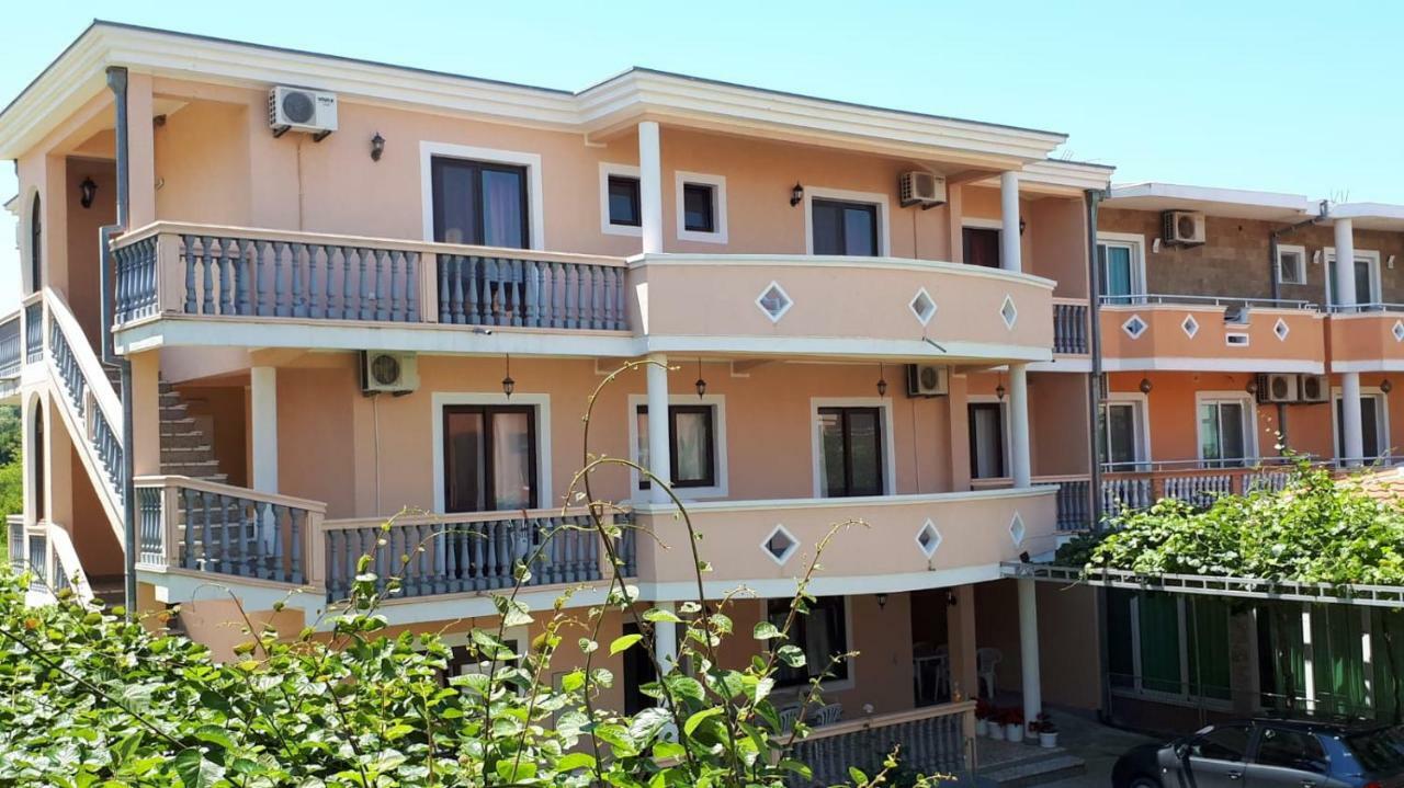 Rooms Ibrocevic Улцинь Экстерьер фото